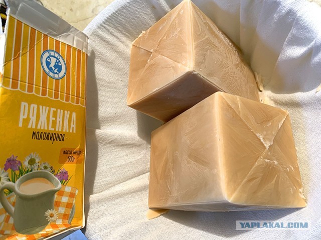 Быстро-вкусно: пирог на сметане с персиками