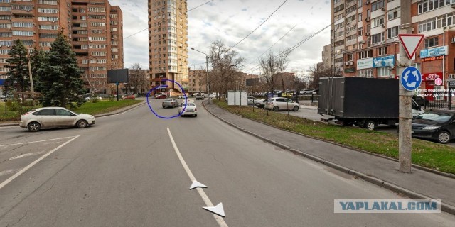 "Поворотник видишь вообще? Или как?!"