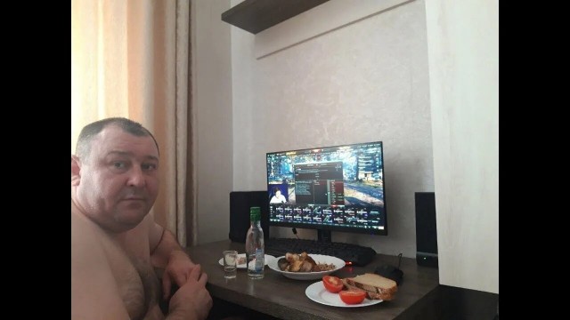 Наш Микки Рурк!