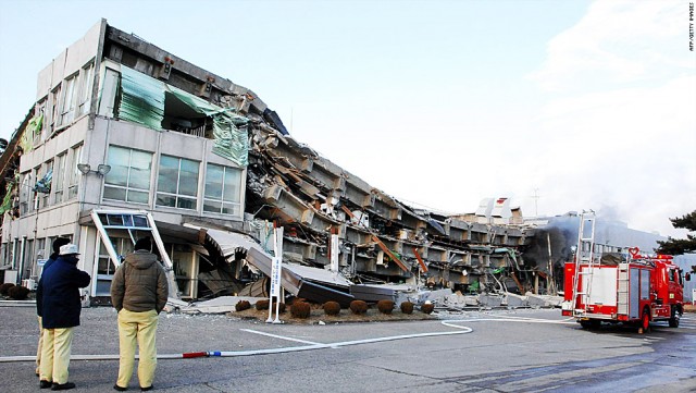 Землетрясение в Японии (фото, видео)