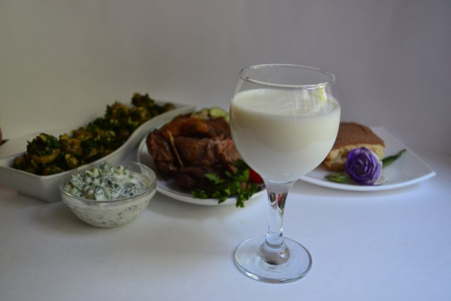 Шведский стол для Ати, Кулинары поздравляют