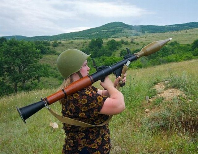 Девушки и обычная жизнь
