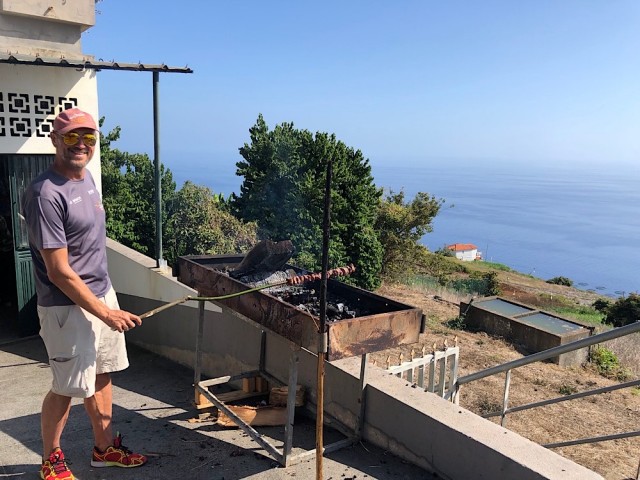 Шашлык по-мадейрски: Эшпетада на лавровых палочках