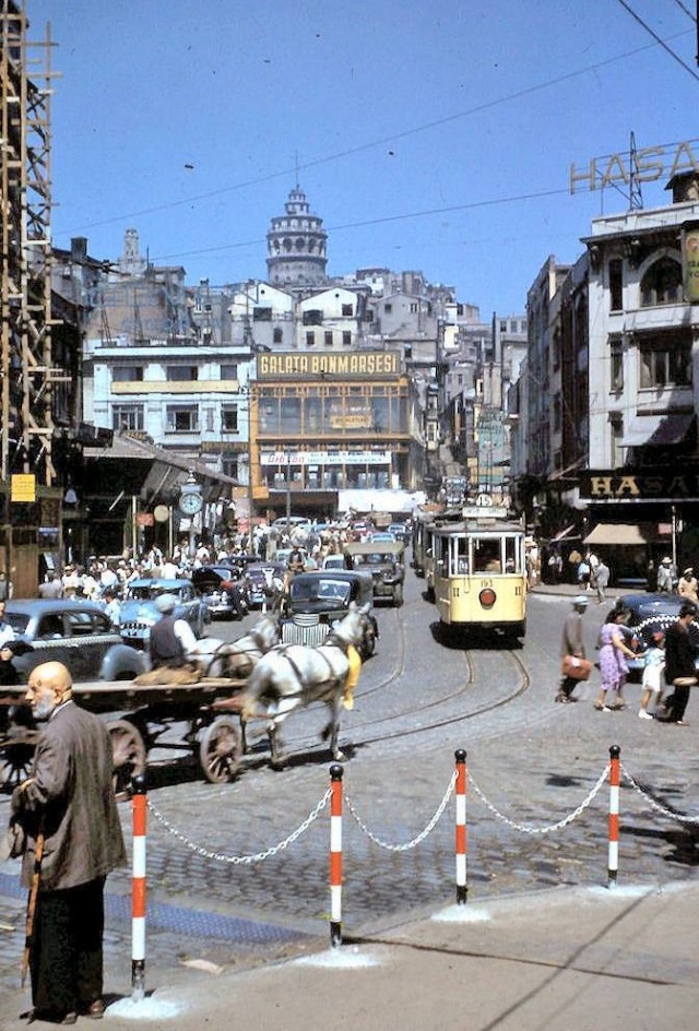 Улицы мира 70 лет назад. 1952 год