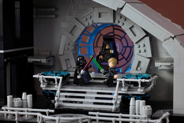 LEGO представила новый набор «Звезда смерти» с 9023 деталями и 38 минифигурками