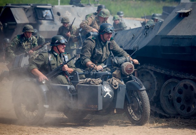 От поражения до победы. 1941-1944 реконструкция.