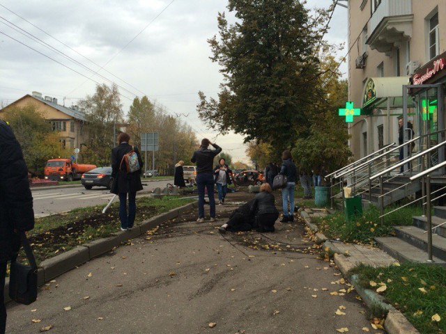 Водитель каршеринга устроил смертельное ДТП на автобусной остановке в Москве, трое погибших
