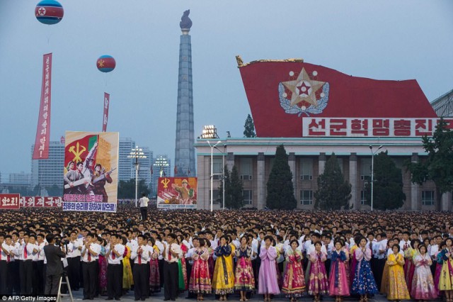 Как Северная Корея отпраздновала запуск первой межконтинентальной баллистической ракеты
