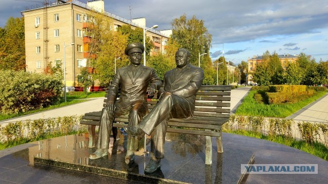 В Ухте спустя 4 дня демонтировали памятник десантнику