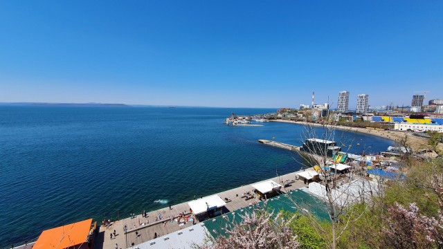 Владивосток – «и только море воды»
