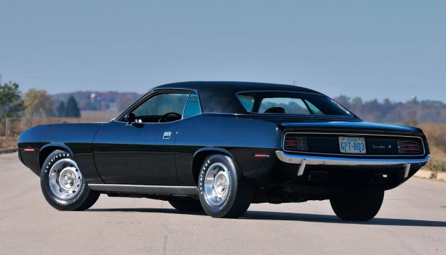 60 лет Plymouth Barracuda