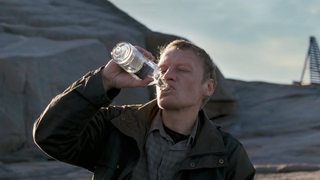 Ну, с премьерой