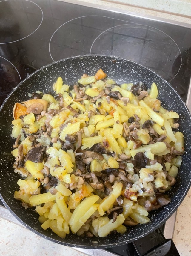 Рыжики( грибы).