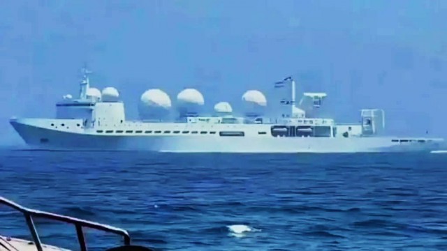Китайский корабль радиоэлектронной разведки "Ляован-1" вошел в ближневосточные воды