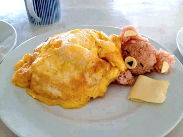 Когда дочка не хочет кушать, а надо...