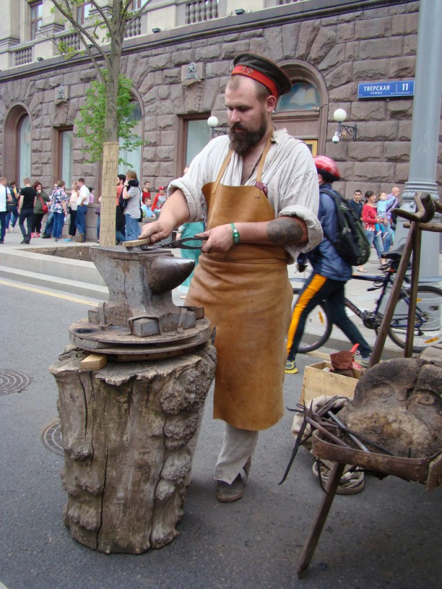 12 июня. Тверская. Картинки.