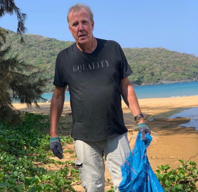 Джереми Кларксон из Top Gear помог очистить пляж во Вьетнаме от мусора
