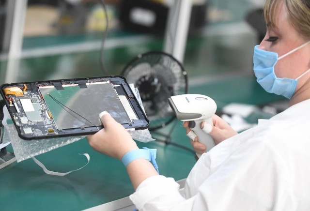 С 1 марта в России экспериментально начнут маркировать электронные устройства, среди которых смартфоны, ноутбуки, планшеты и тд