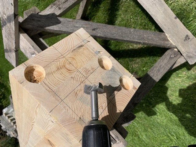 Навес для авто из бруса своими руками