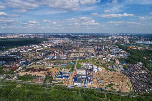 Московский НПЗ остановили до 2027 года из-за удара БПЛА