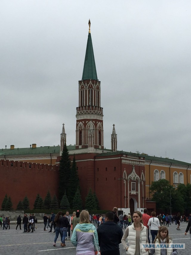 Экскурсия вокруг Московского Кремля