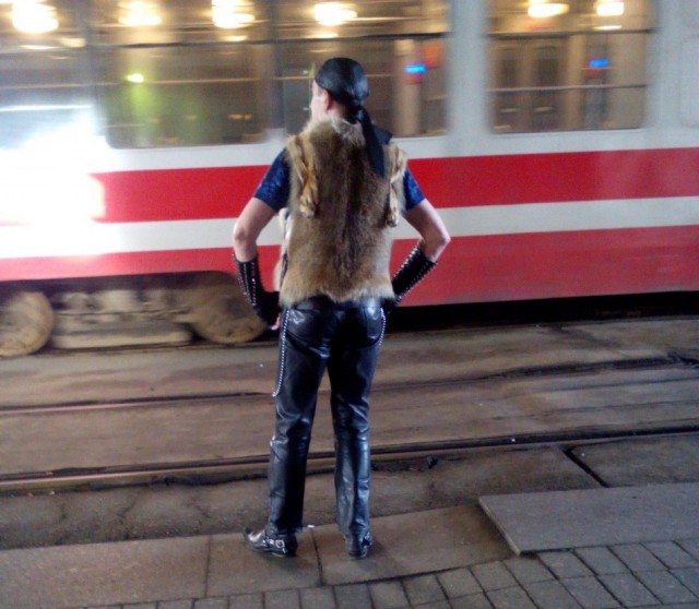Модные персонажи на питерских улицах