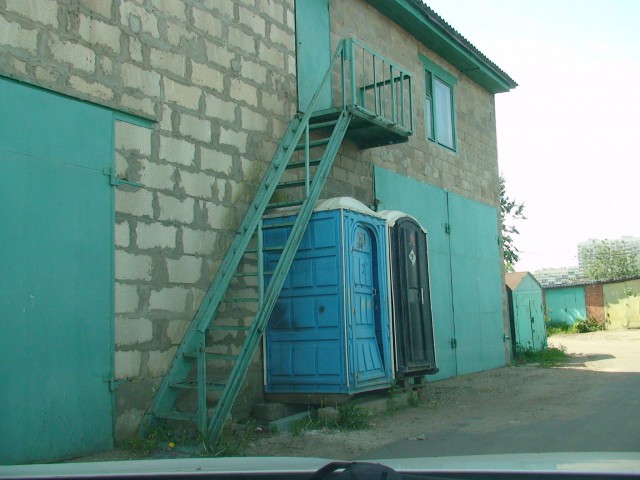 В Сочи гаражи как дети - растут только в высоту