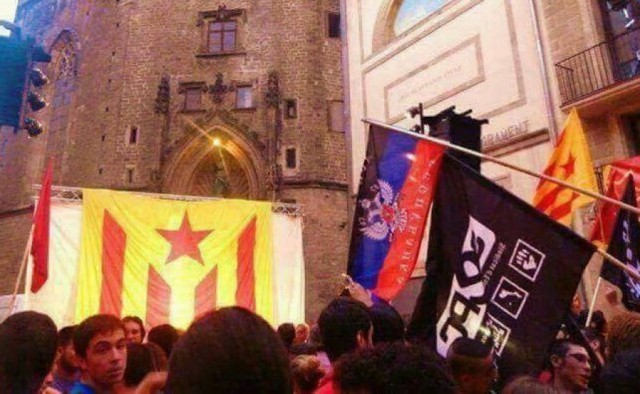 Украинцы закатили истерику из-за российского флага в испанском отеле