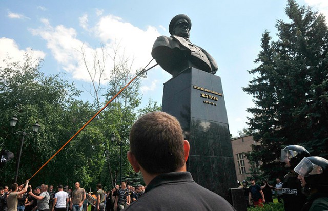 События в Либерии всё больше напоминают сцены из фильма "Планета обезьян" ...