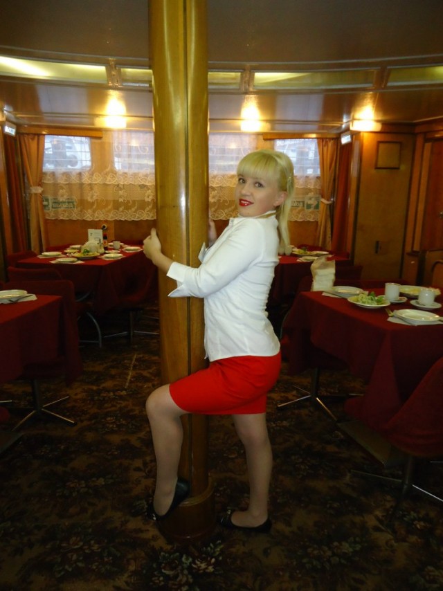 Ленка, фотай давай, я же пазирую