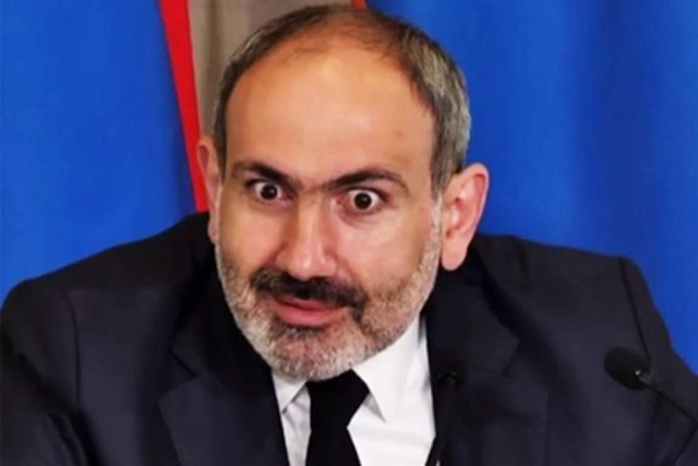 Пашинян заявил об ответственности миротворцев РФ за случившееся в Карабахе