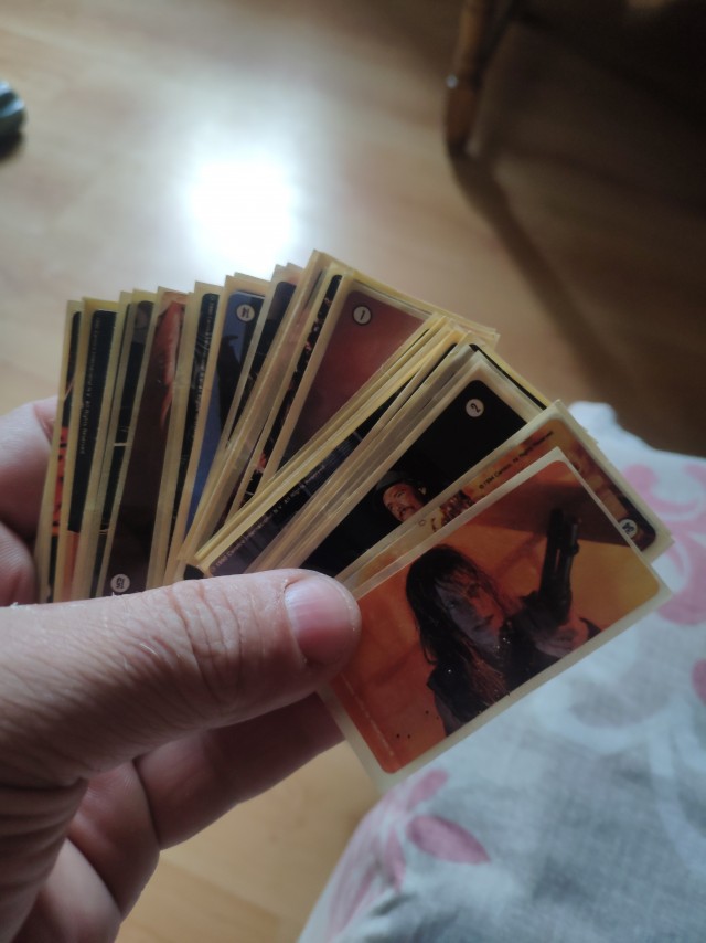 Приехал к бабушке в деревню и пофоткал холодильник