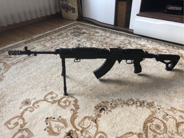 Подарками хвастаемся, да?