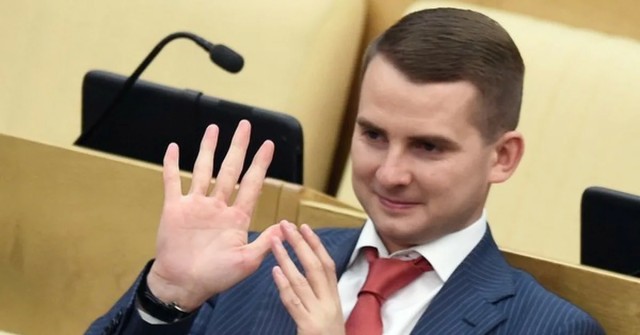 Следите за руками