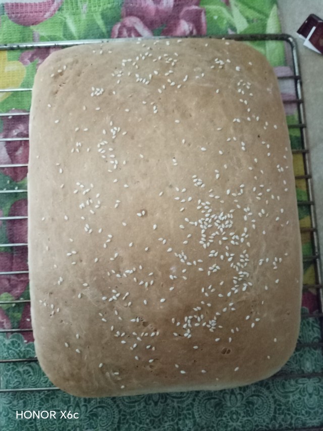Черный хлеб это черный хлеб, а не серый и точка!