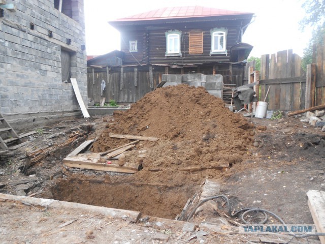 Разбираю старый дом