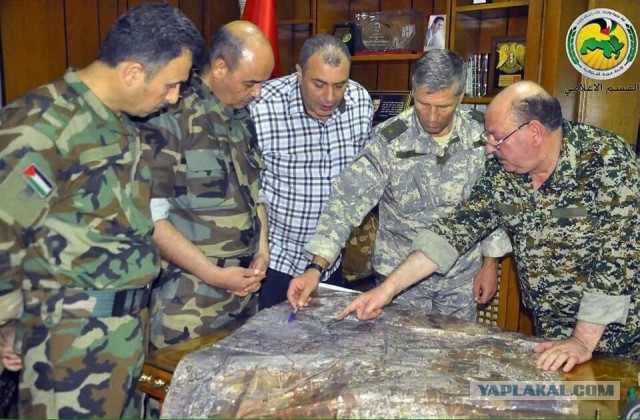 CNN: Россия нанесла первый авиаудар в Сирии