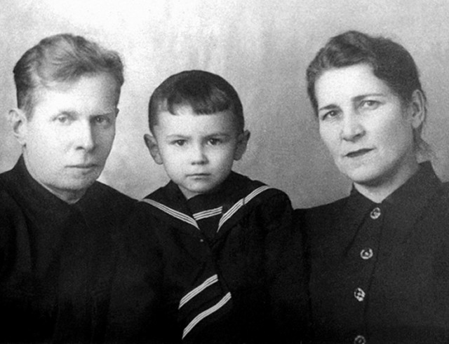 Знаменитости в кругу семьи.
