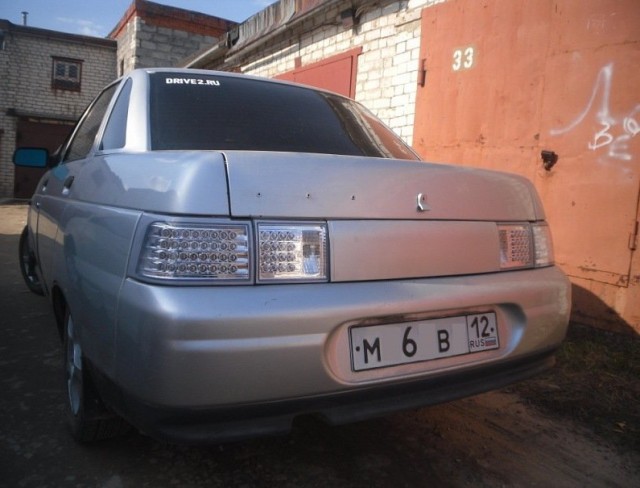 Необычная автомобильная световая оптика