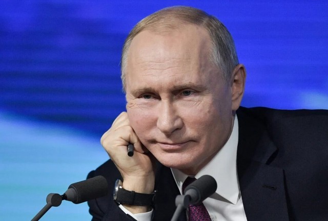 Сегодня в России вступают в силу ряд новых законов, указов и постановлений