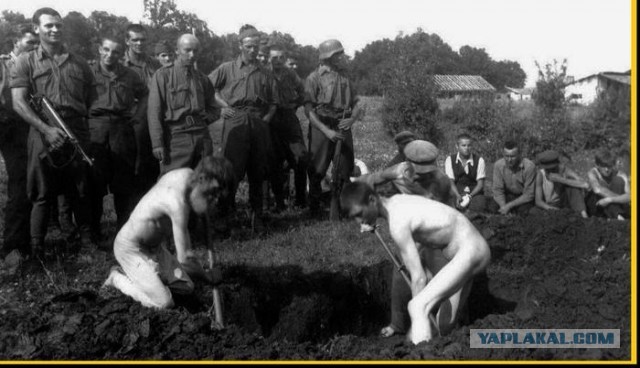 В Орске молодогвардейцы возложили цветы на могилу венгерских военнопленных