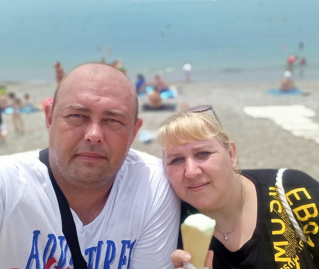 На море