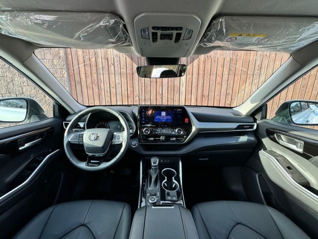 Новый семиместный кроссовер Chery Tiggo 9 выходит на российский рынок. Цена - 5 050 000 рублей в топ-версии