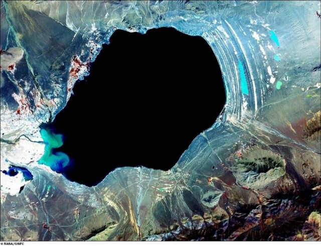 Лучшие фото на космическую тематику за апрель