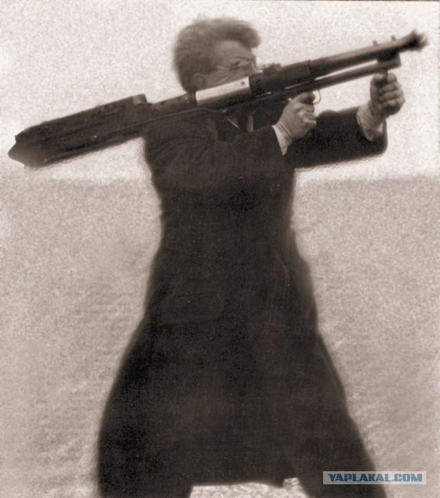 Пистолет-пулемет Рассела, model 11.