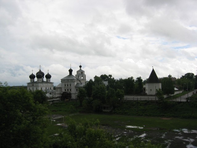 По городам РФ. Сам. И да,  С Новым всех!