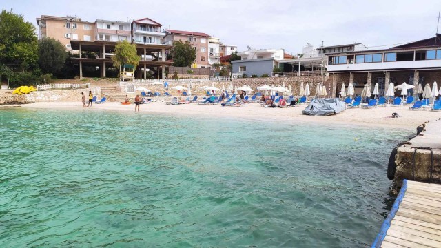 Aлбания в эпоху ХВОРИ всеобщей (2021)