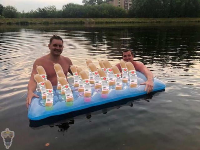 Фотожаба "Чуваки на отдыхе"