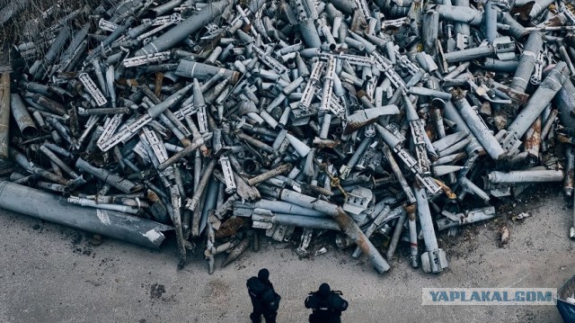 Украина начала применять на поле боя кассетные боеприпасы США