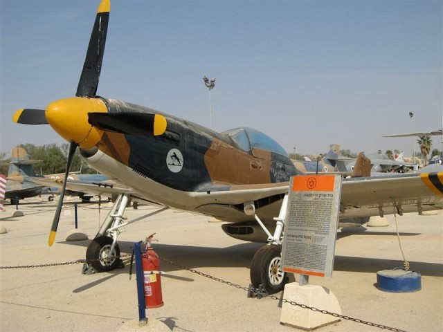 Музей израильских ВВС в пустыне Негев (41 фото)